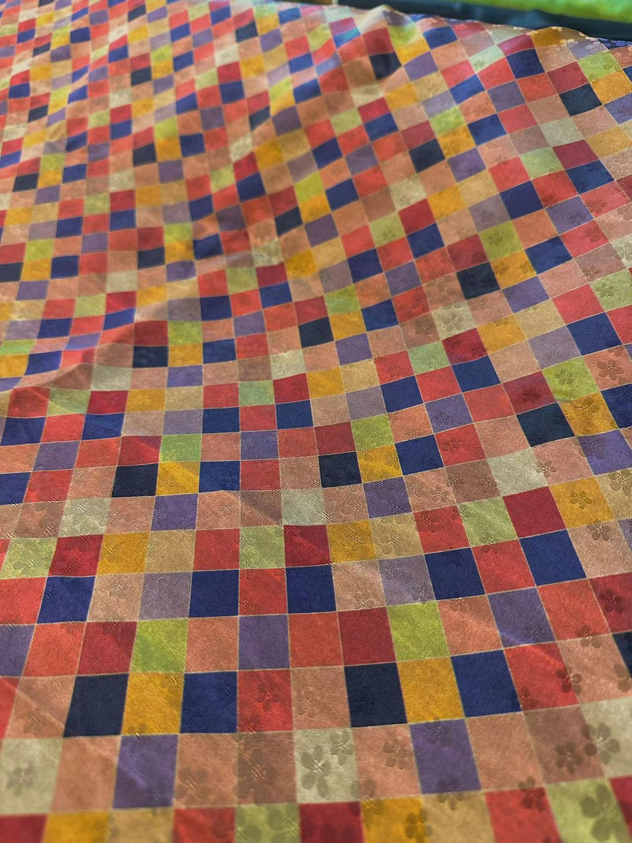 SXLLQP - Handmade 25 Momme HUALUO Jacquard Mud Silk Fabric (Openwork texture) - 114cm by the Yard