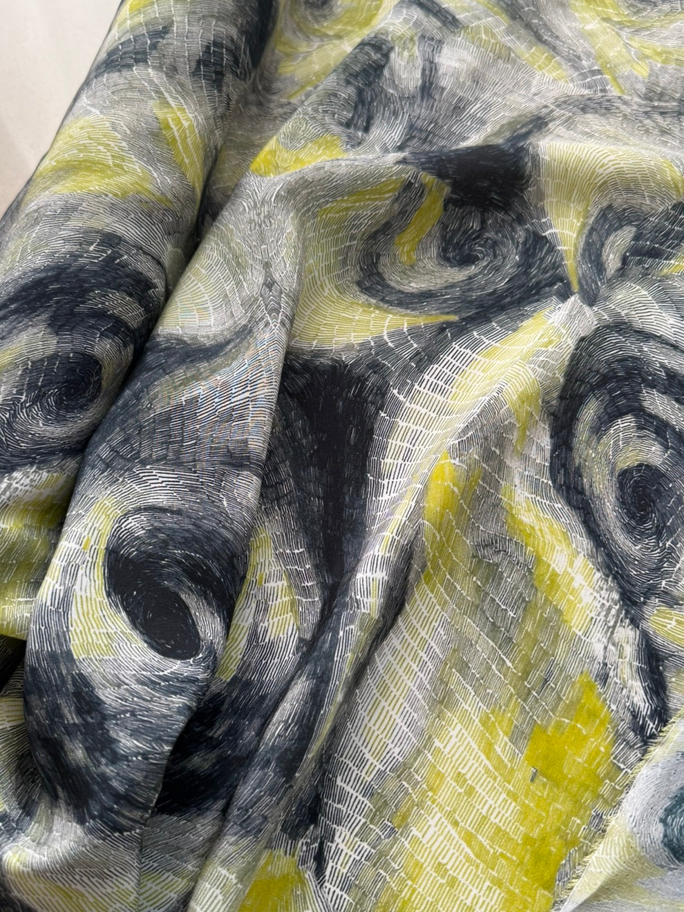 DDXCQQ - 16 momme Floral Print Silk Crepe de Chine Fabric - 140cm wide by the Yard