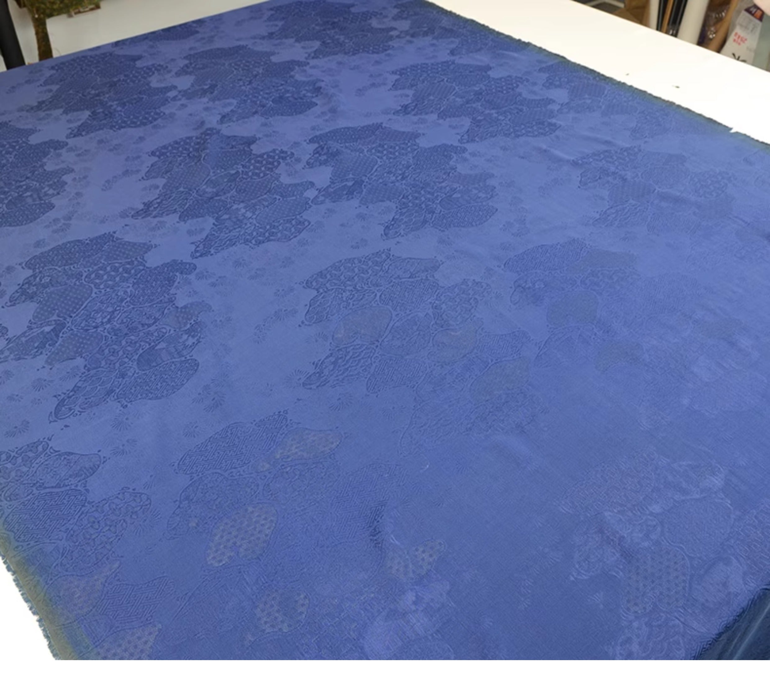 YPZLSE - Handmade 22 Momme HUALUO Jacquard Mud Silk Fabric (Openwork texture) - 110cm by the Yard