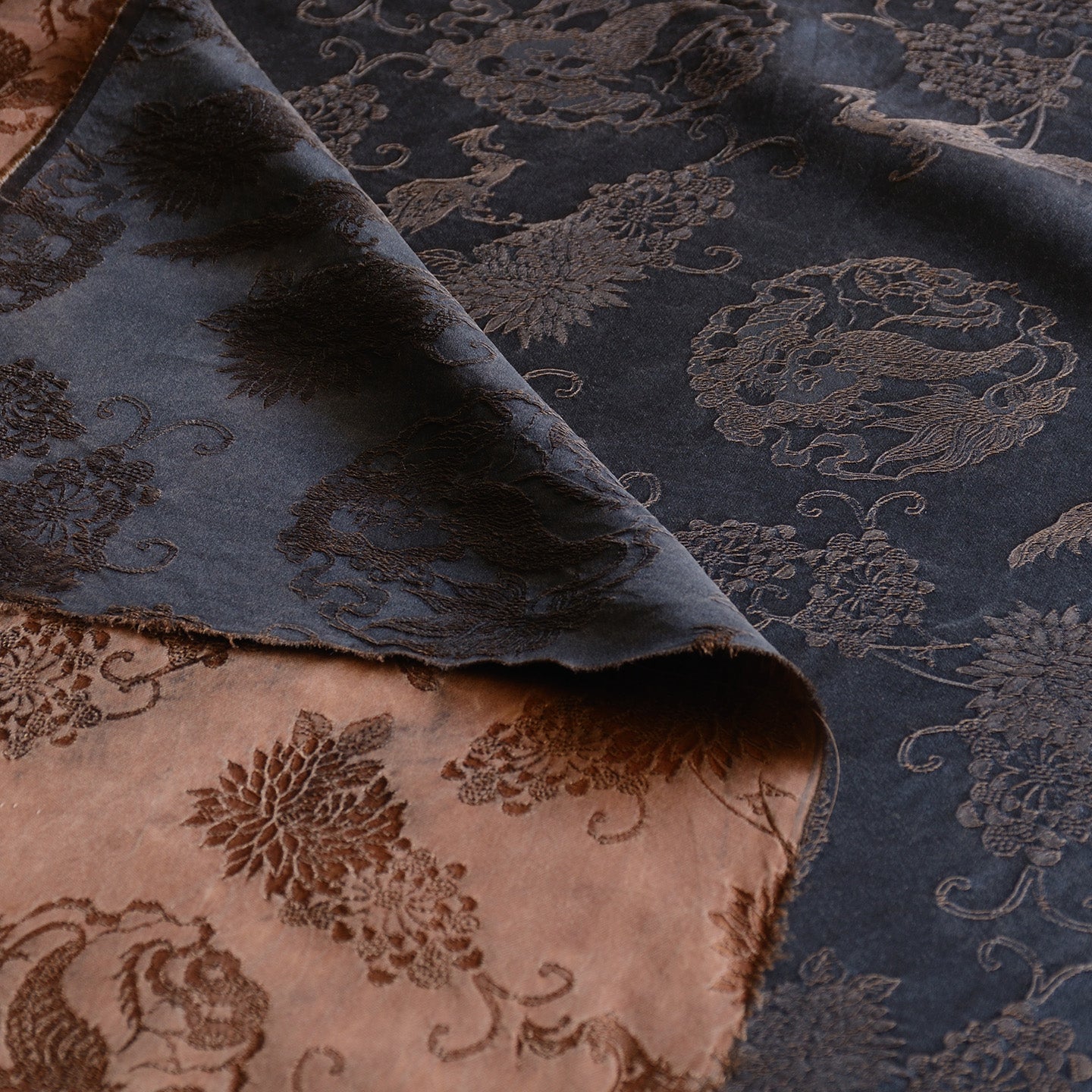 YPHYSA - Handmade 40 Momme Jacquard Mud Silk Fabric - 135cm by the Yard