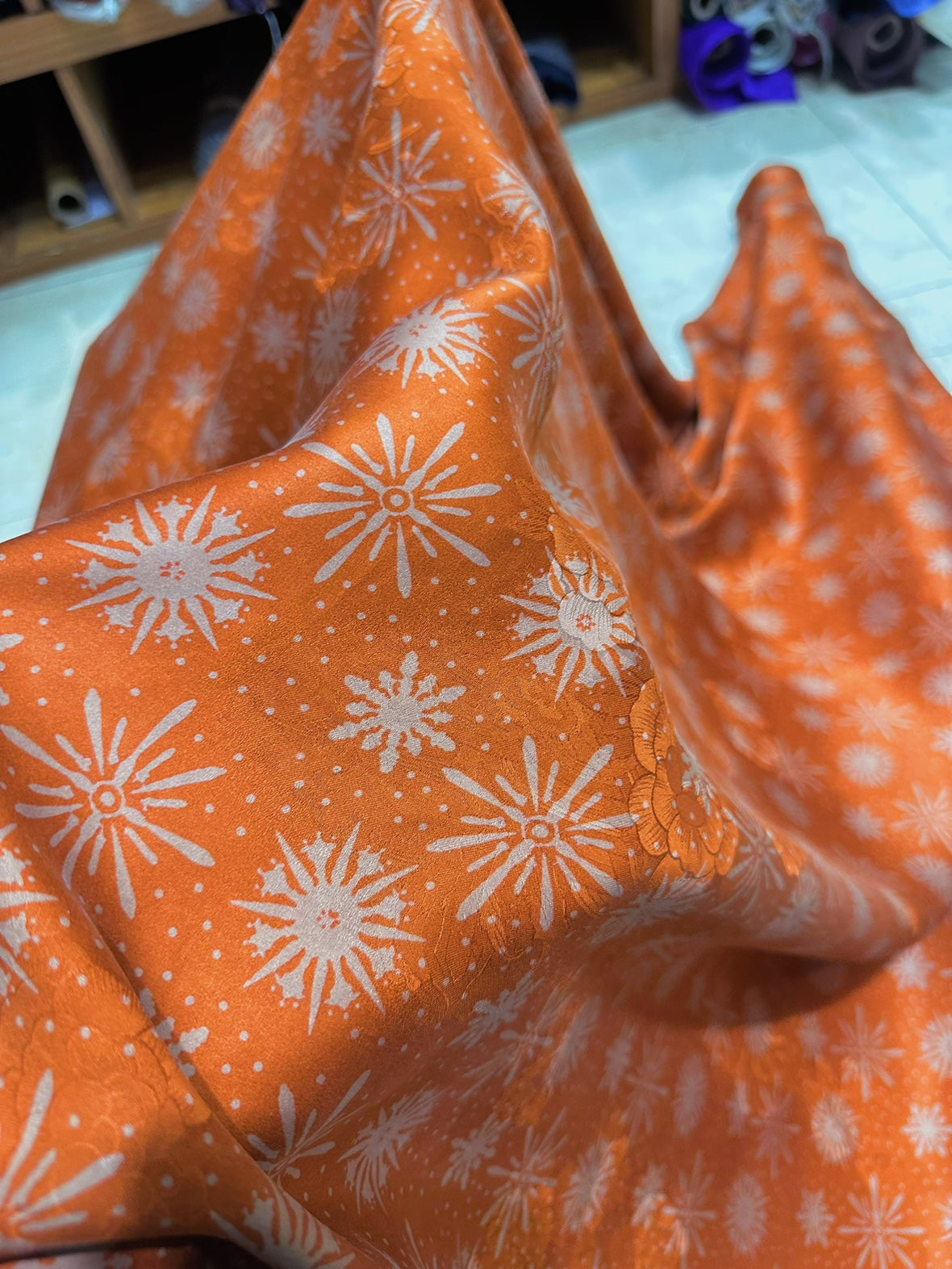 SXYANF - Handmade 25 Momme HUALUO Jacquard Hongyunsha Mud Silk Fabric (Openwork texture) - 114cm by the Yard