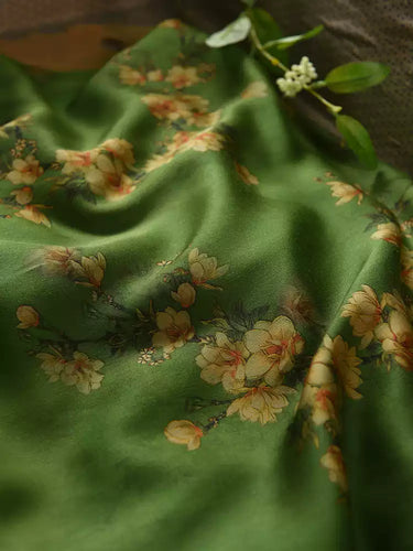 RYCHUJIN- Hight 60 Count Rayon Satin Faux Silk Chinese Style Floral Cheongsam Dress Fabric - 145cm wide by the Yard