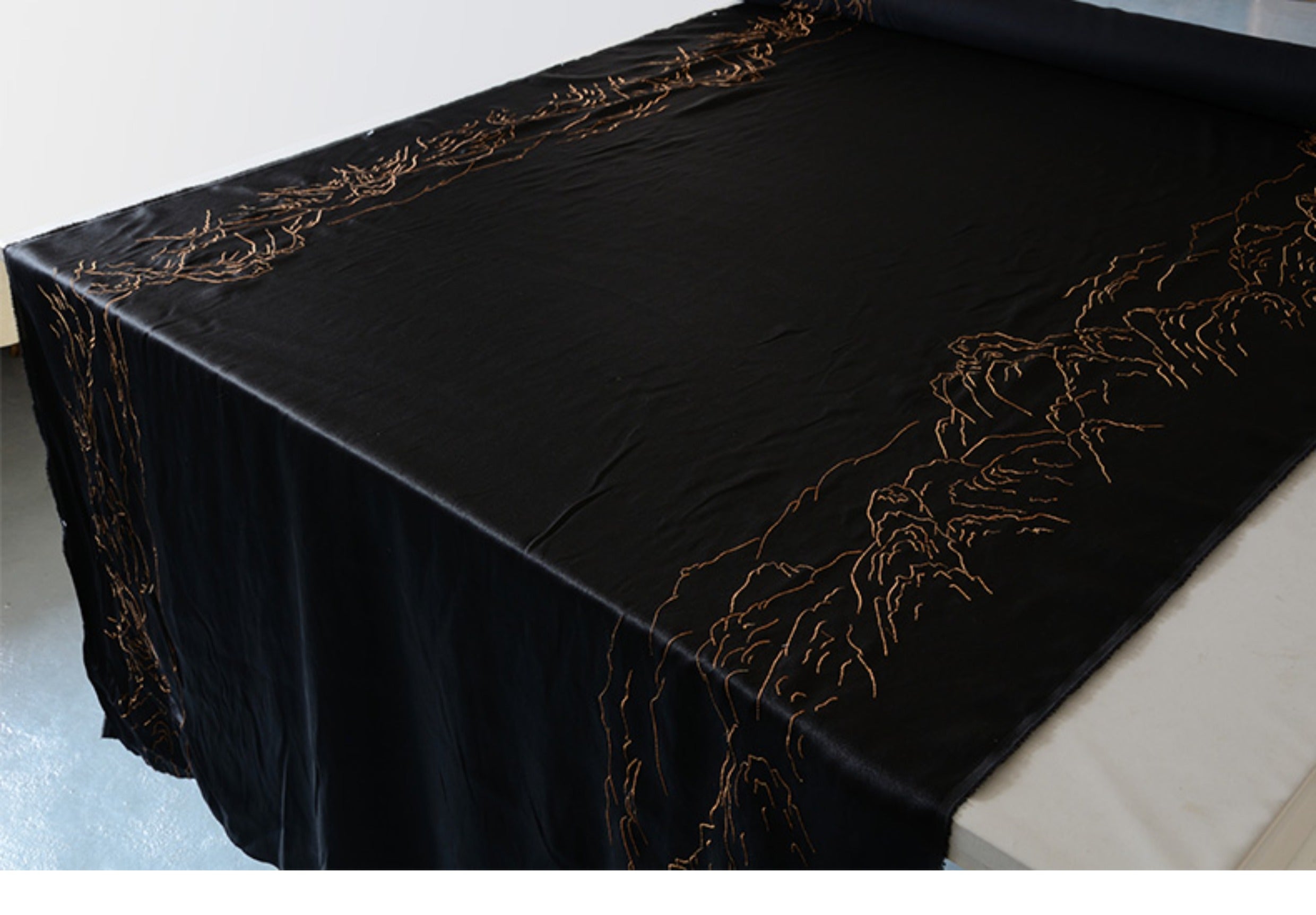 YPSMXI - Handmade 35 Momme Double-Faced Heavy Satin with Raised Mountain Embroidery Mud Silk Satin Fabric - 108cm By the Yard