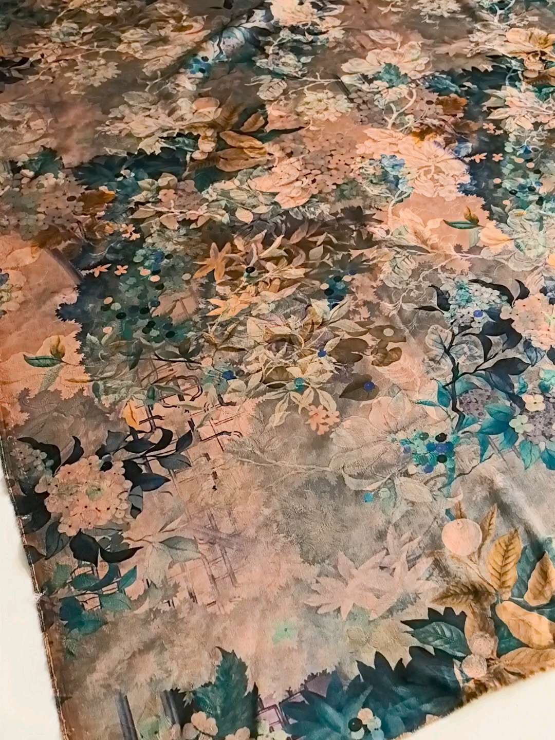 YPTHHL - Handmade 24 Momme HUALUO Jacquard Mud Silk Fabric (Openwork texture) - 140cm by the Yard