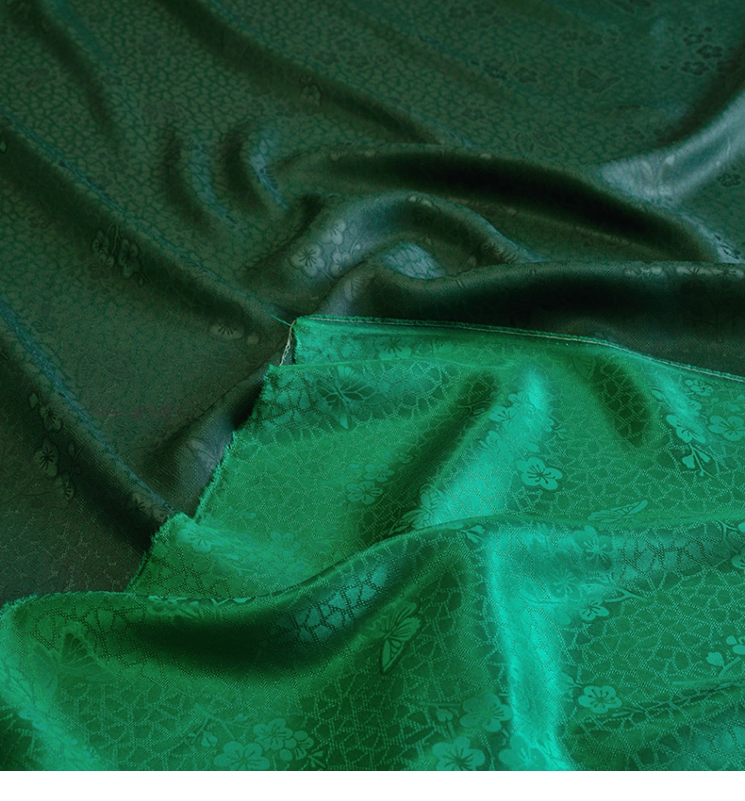 YPFCLD - Handmade 22 Momme HUALUO Jacquard Mud Silk Fabric (Openwork texture) - 114cm by the Yard (Copy)