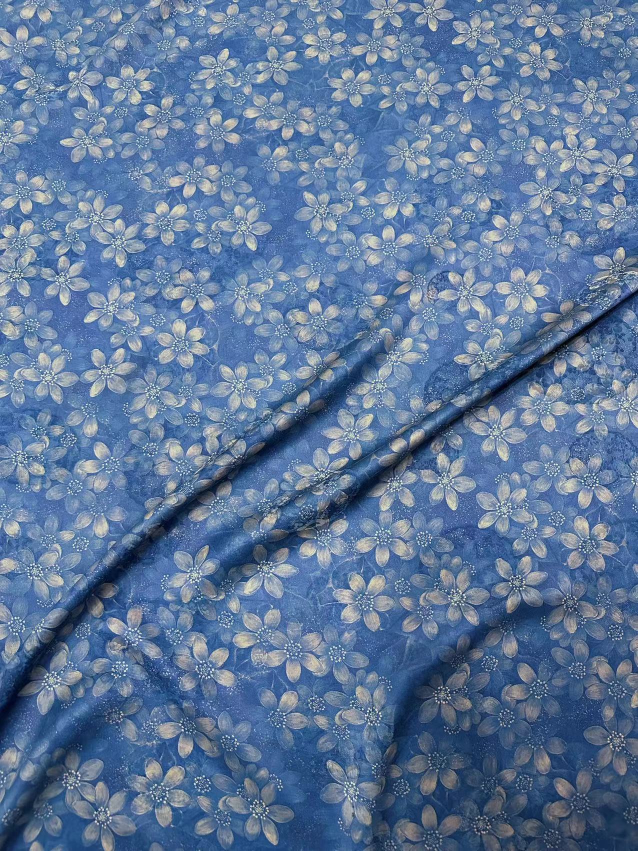 SXKGYR - Handmade 25 Momme HUALUO Jacquard Hongyunsha Mud Silk Fabric (Openwork texture) - 114cm by the Yard