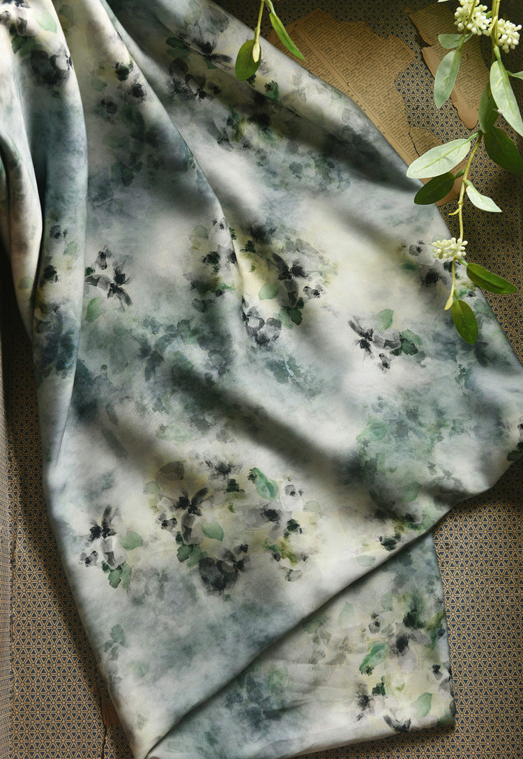 RYKONGYIN - Hight 60 Count Rayon Satin Faux Silk Chinese Style Floral Cheongsam Dress Fabric - 145cm wide by the Yard