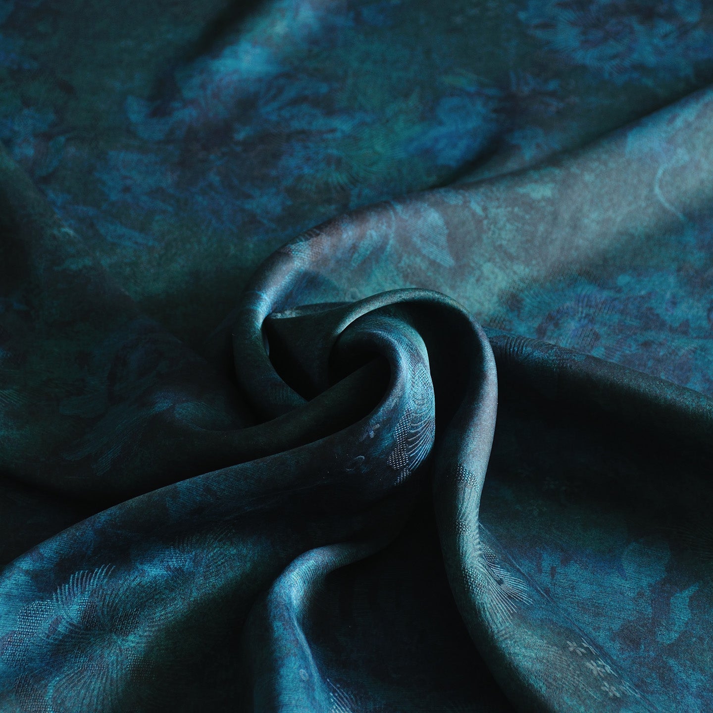 YPSSZO - Handmade 26 Momme HUALUO Jacquard Mud Silk Fabric (Openwork texture) - 110cm by the Yard