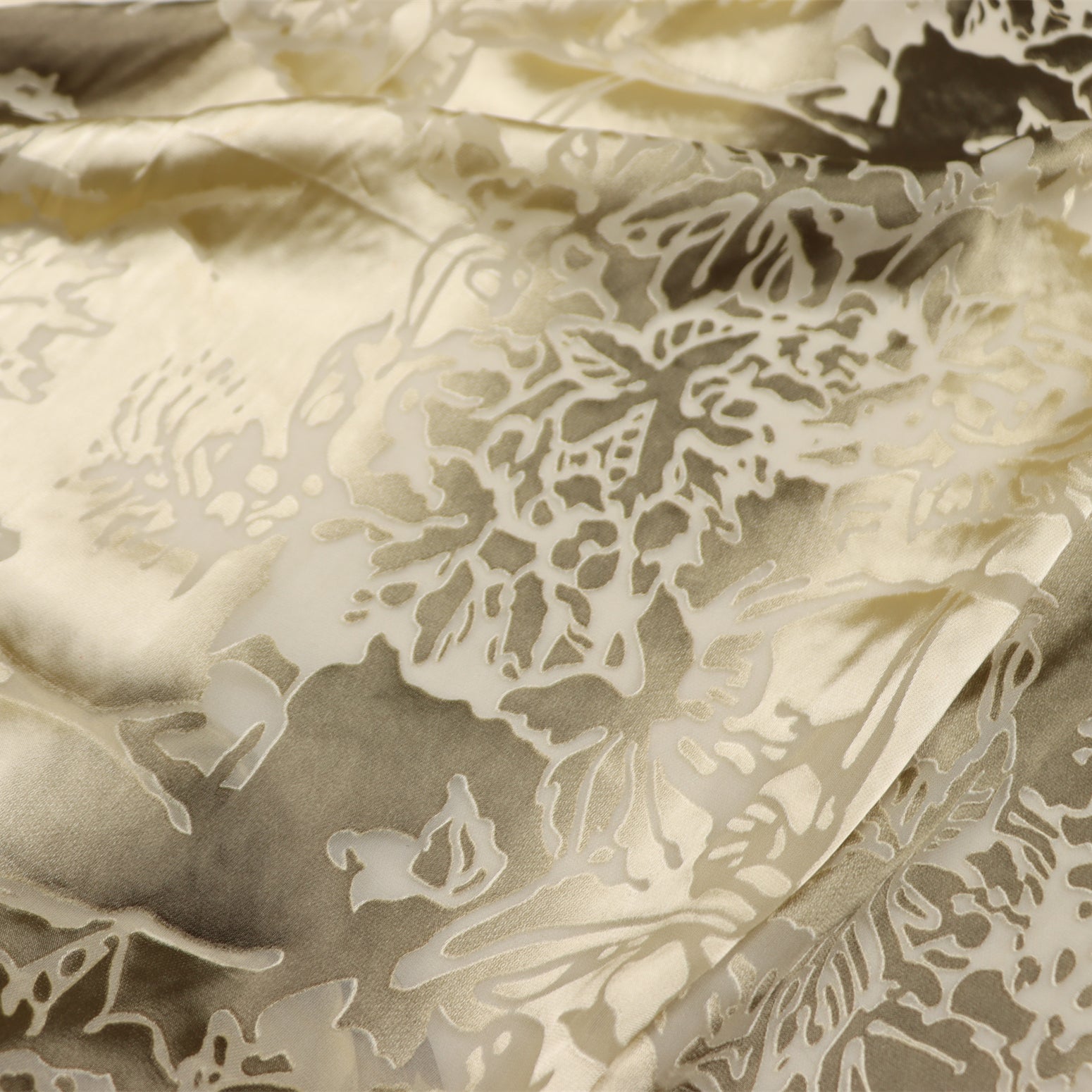 JFHSUL - 17 Momme Vertical Pattern Sheer Burnout Silk Devore Satin Fabric - 114cm wide by the Yard