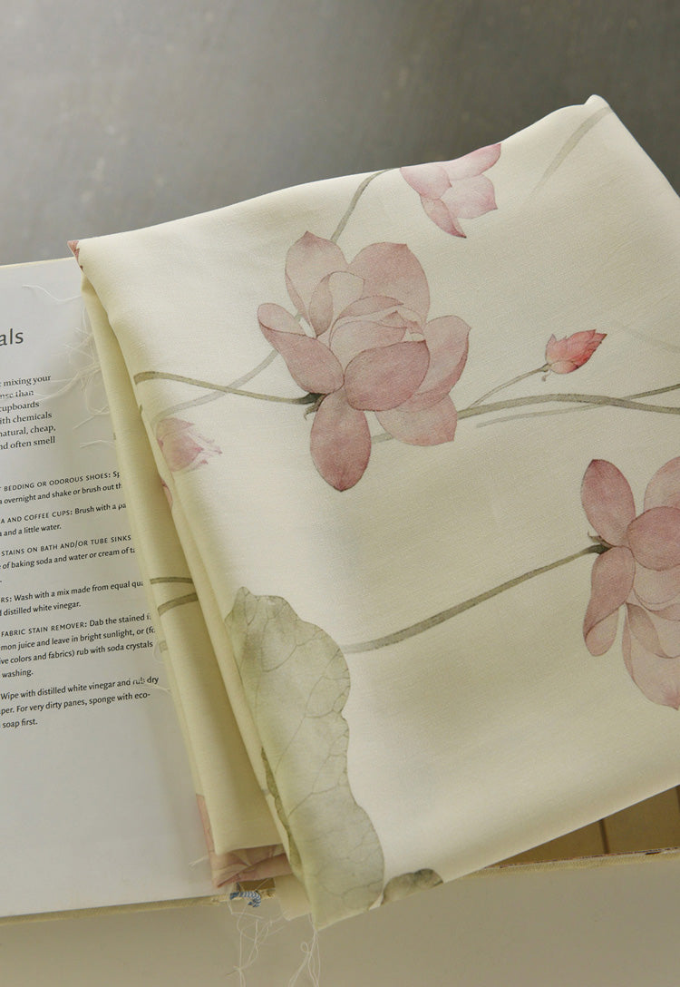 RYHEEYIU - Hight 60 Count Rayon Satin Faux Silk Chinese Style Floral Cheongsam Dress Fabric - 145cm wide by the Yard