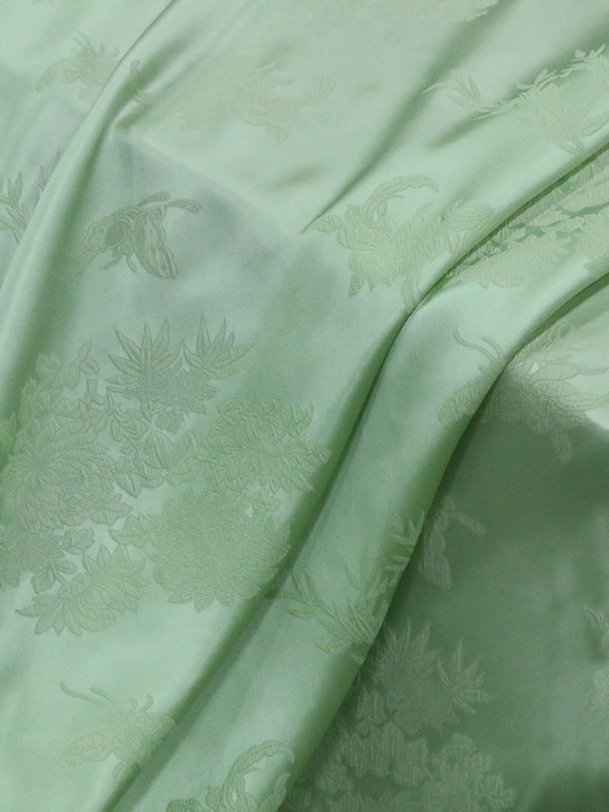 SUILU - 28 Momme Handmade Embossed Guanle Crepe Jacquard Stretch Silk Satin Fabric - 138cm wide by the Yard