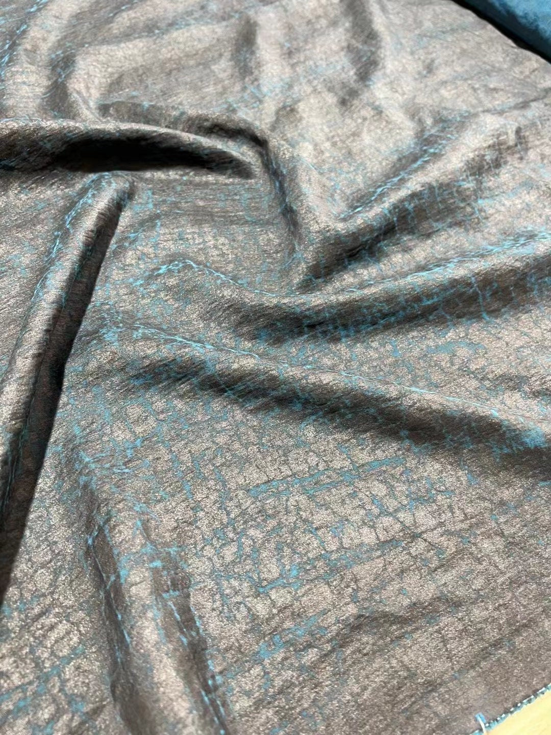 HULANGUI - 22 Momme Handmade Mud Silk Gambiered Ganton Silk Fabric - 110cm wide by the Yard