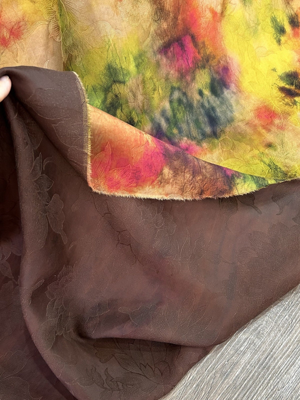 SUNRNML - Handmade 25 Momme HUALUO Jacquard Mud Silk Fabric (Openwork texture) - 113cm by the Yard