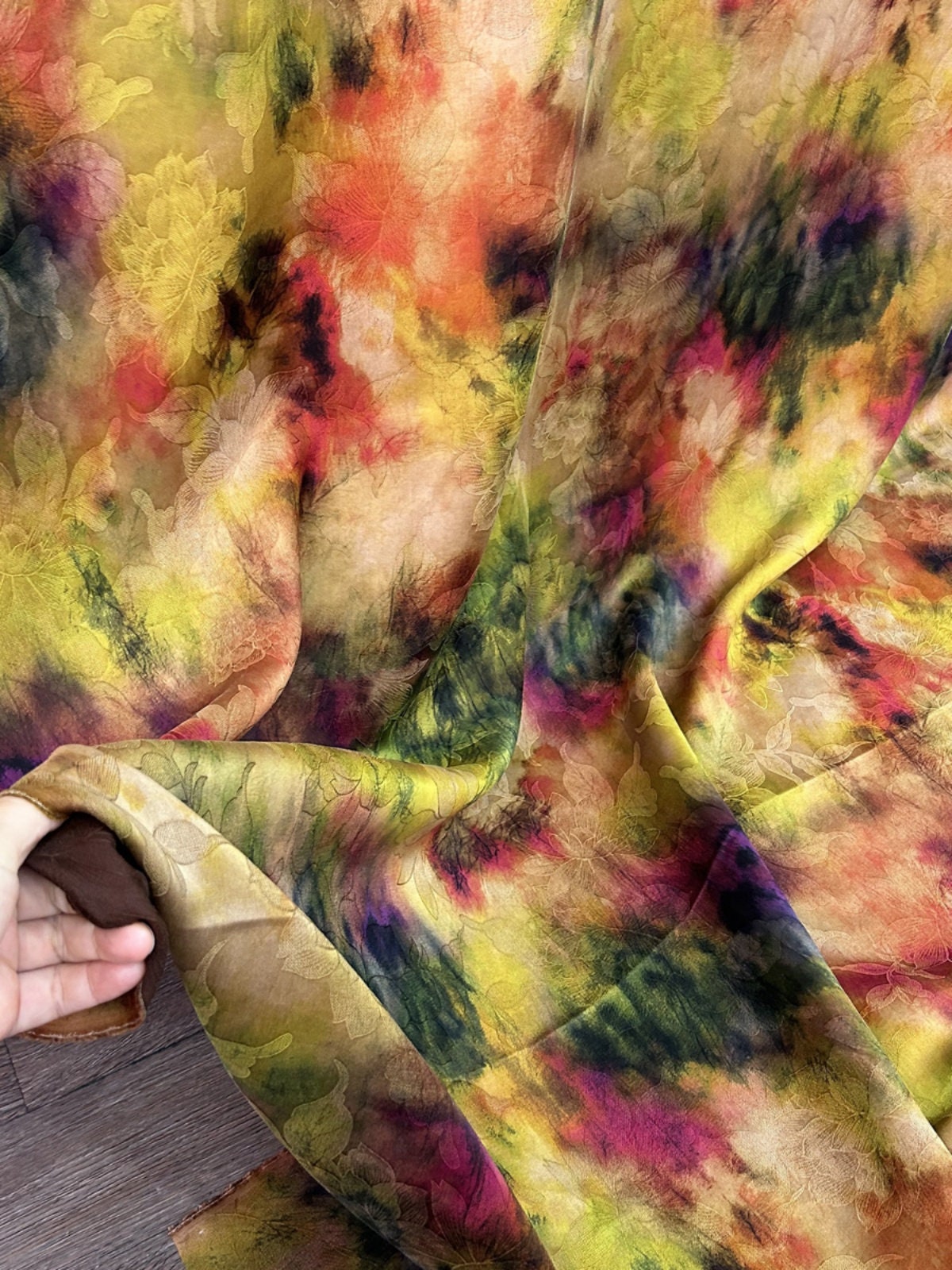 SUNRNML - Handmade 25 Momme HUALUO Jacquard Mud Silk Fabric (Openwork texture) - 113cm by the Yard