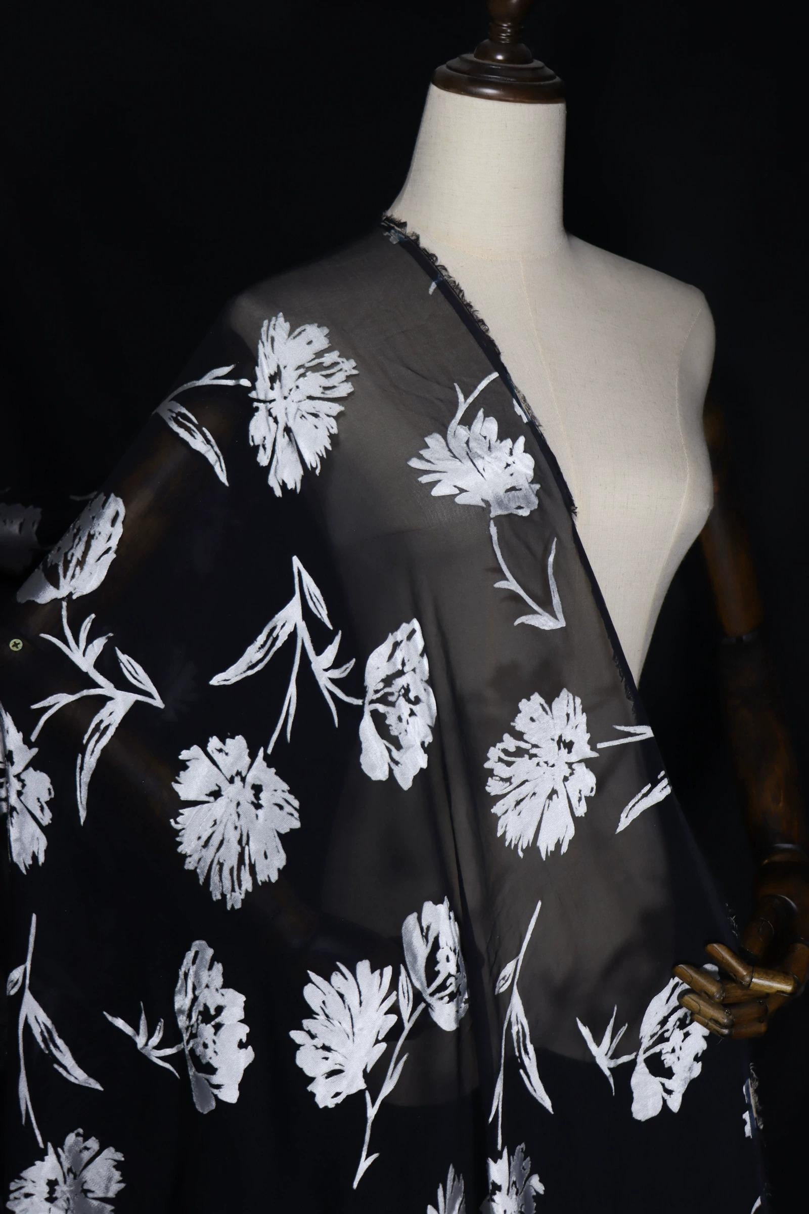 JFHKFHDH - Silk Devore Satin Fabric, 10 Momme Burnout Big Floral , 138 cm Wide by the Yard