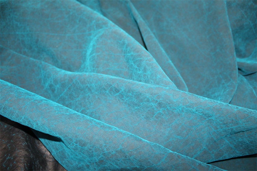 HULANGUI - 25 momme Peacock Blue Handmade Cracked Mud Silk Gambiered Ganton Silk Fabric - 110cm wide by the Yard