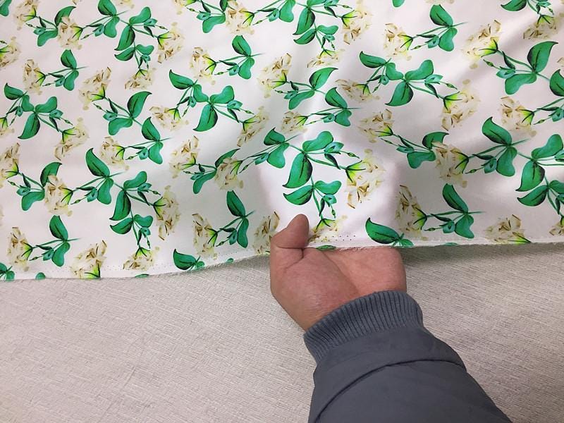 SUYAHU - 16 Momme Elegant Floral Print Charmeuse Silk Satin Fabric - 138cm wide by the Yard