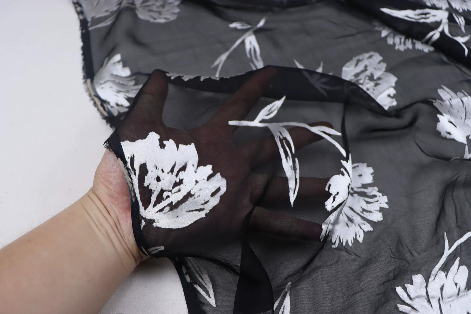 JFHKFHDH - Silk Devore Satin Fabric, 10 Momme Burnout Big Floral , 138 cm Wide by the Yard