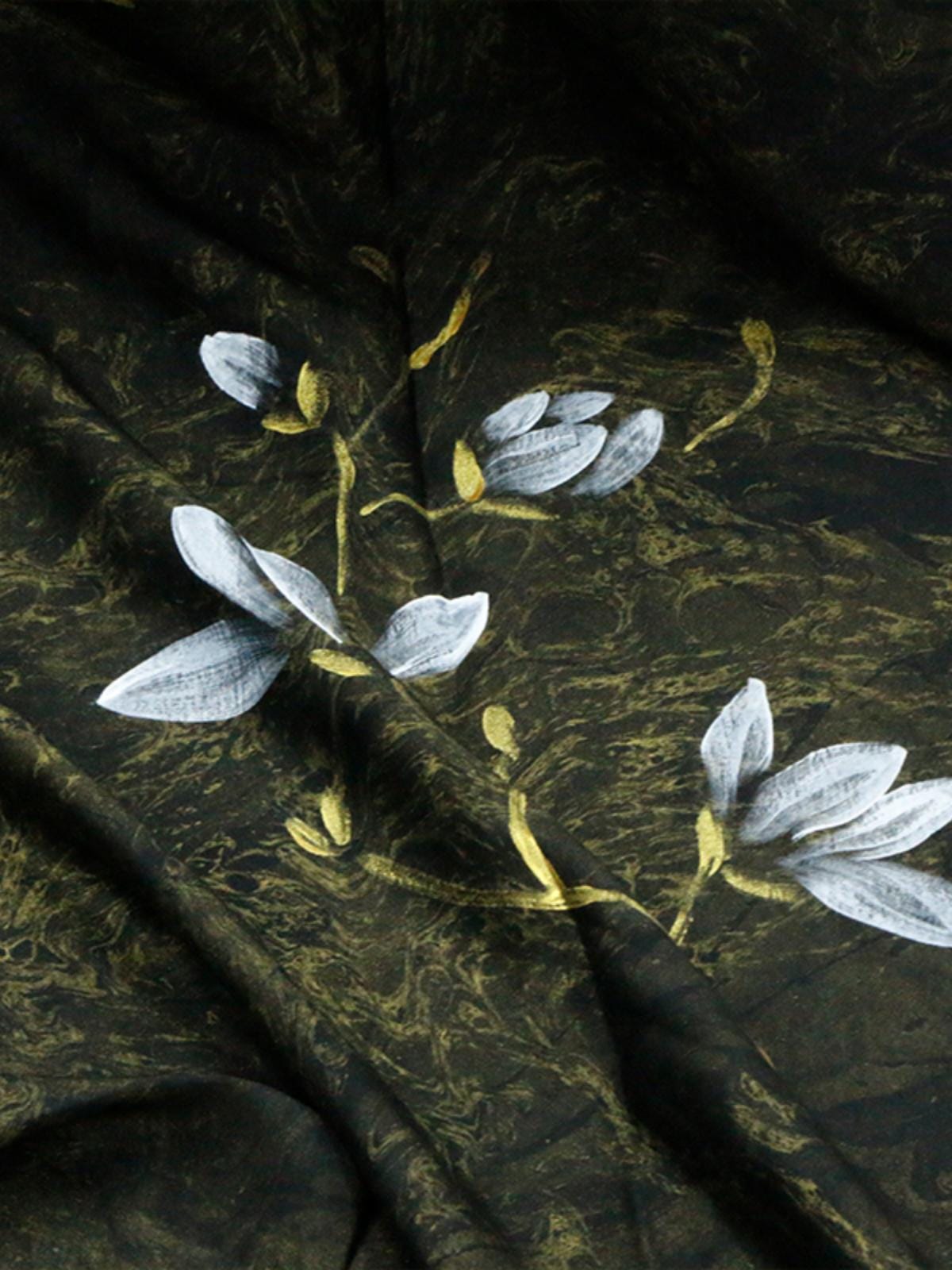 XGWSPD - 25 Momme Hand-Painted Magnolia Silk Plain Satin with Cracked Xiangyunsha Fabric - 110cm by the Yard