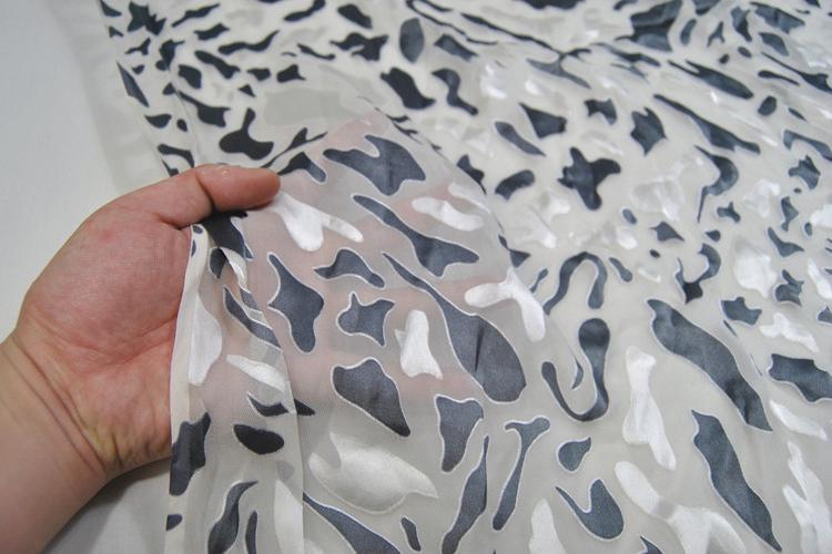JFHBGZ - Silk Devore Satin Fabric, 13 Momme Burnout Obstract Pattern , 138 cm Wide by the Yard