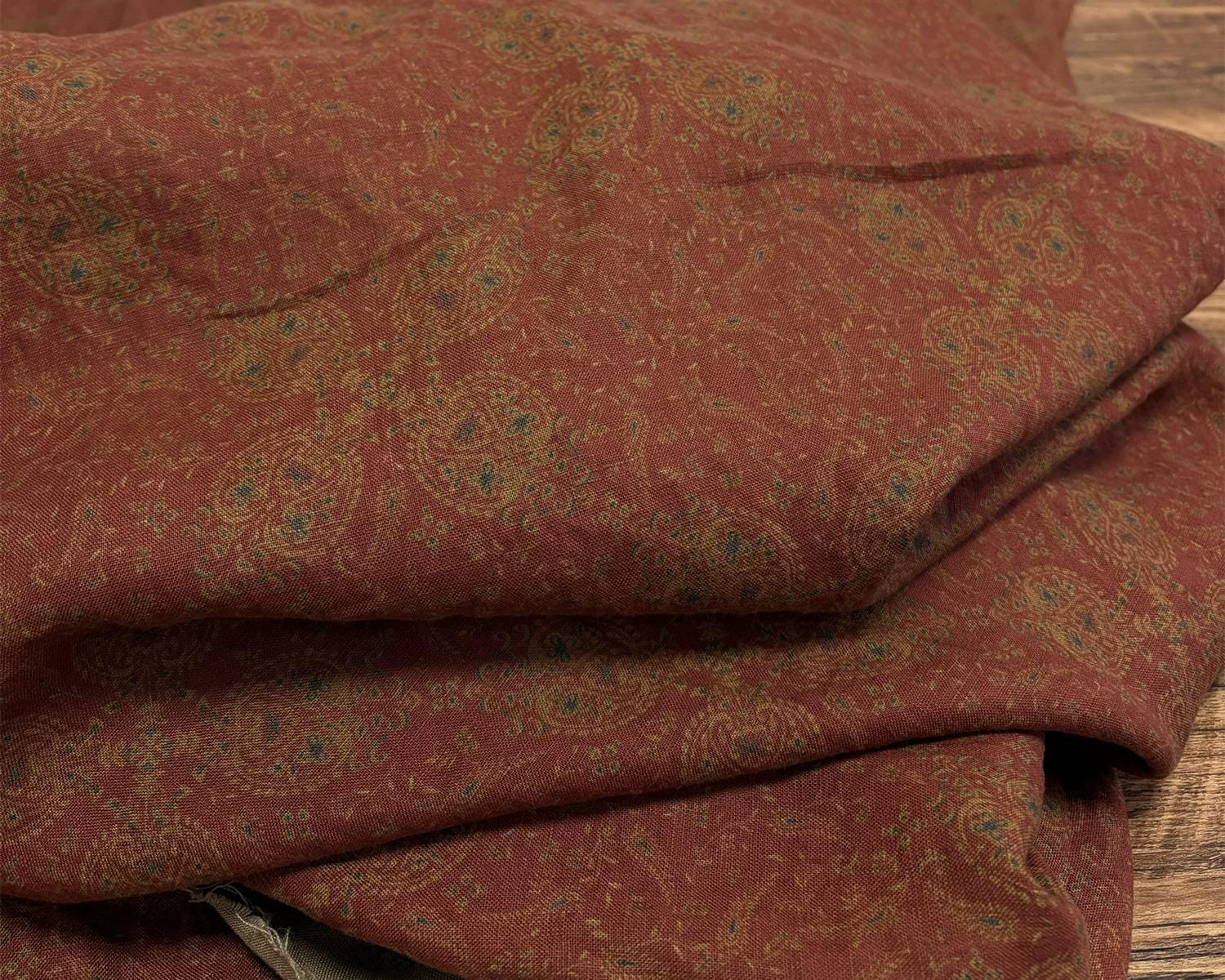 BJXUJI - 100% Linen, Vintage Red Paisley Digital Prints, 200 gram 135cm wide by the Yard