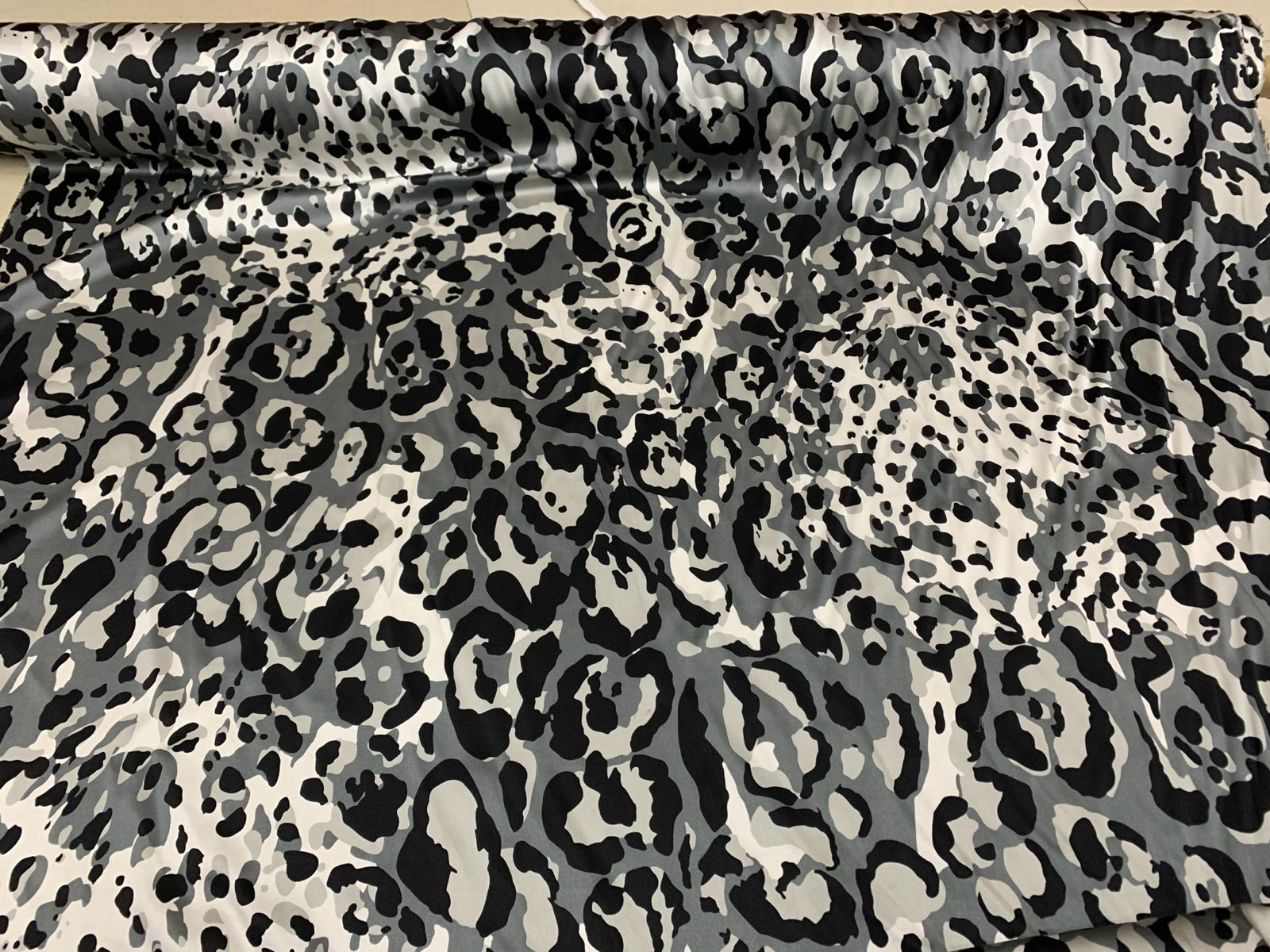 BAOWIN - 19 Momme White Leopard Pattern Digital Print Stretch Silk Satin Fabric - 108cm wide by the Yard