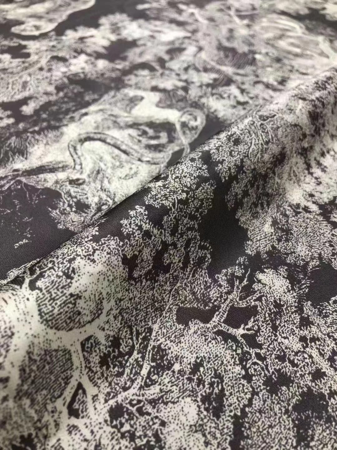 BUBBCT - 21 Momme Animal Prints Digital Print Stretch Silk Satin Fabric - 140cm wide by the Yard