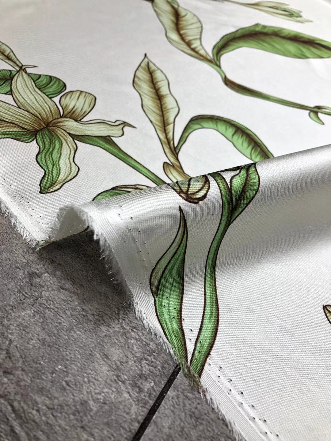 BUBBDL - 21 Momme Green Leaves on White Background Digital Print Stretch Silk Satin Fabric - 140cm wide by the Yard