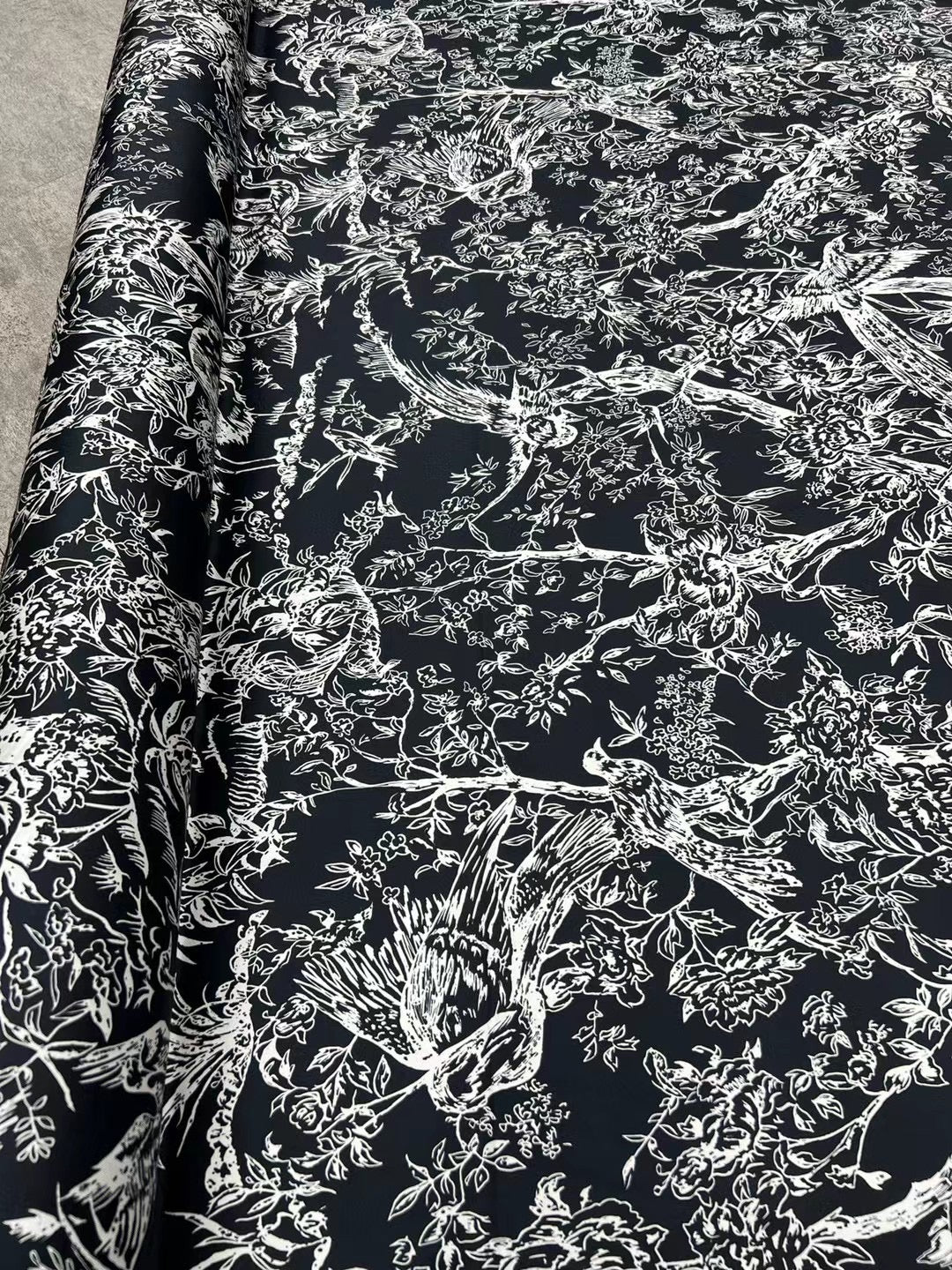 BUBHDF - 21 Momme Black Bottom Plants Digital Print Stretch Silk Satin Fabric - 140cm wide by the Yard