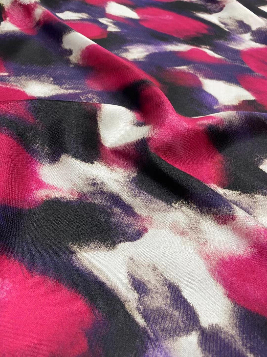 BUBHLY - 21 Momme Blooming Digital Print Stretch Silk Satin Fabric - 140cm wide by the Yard