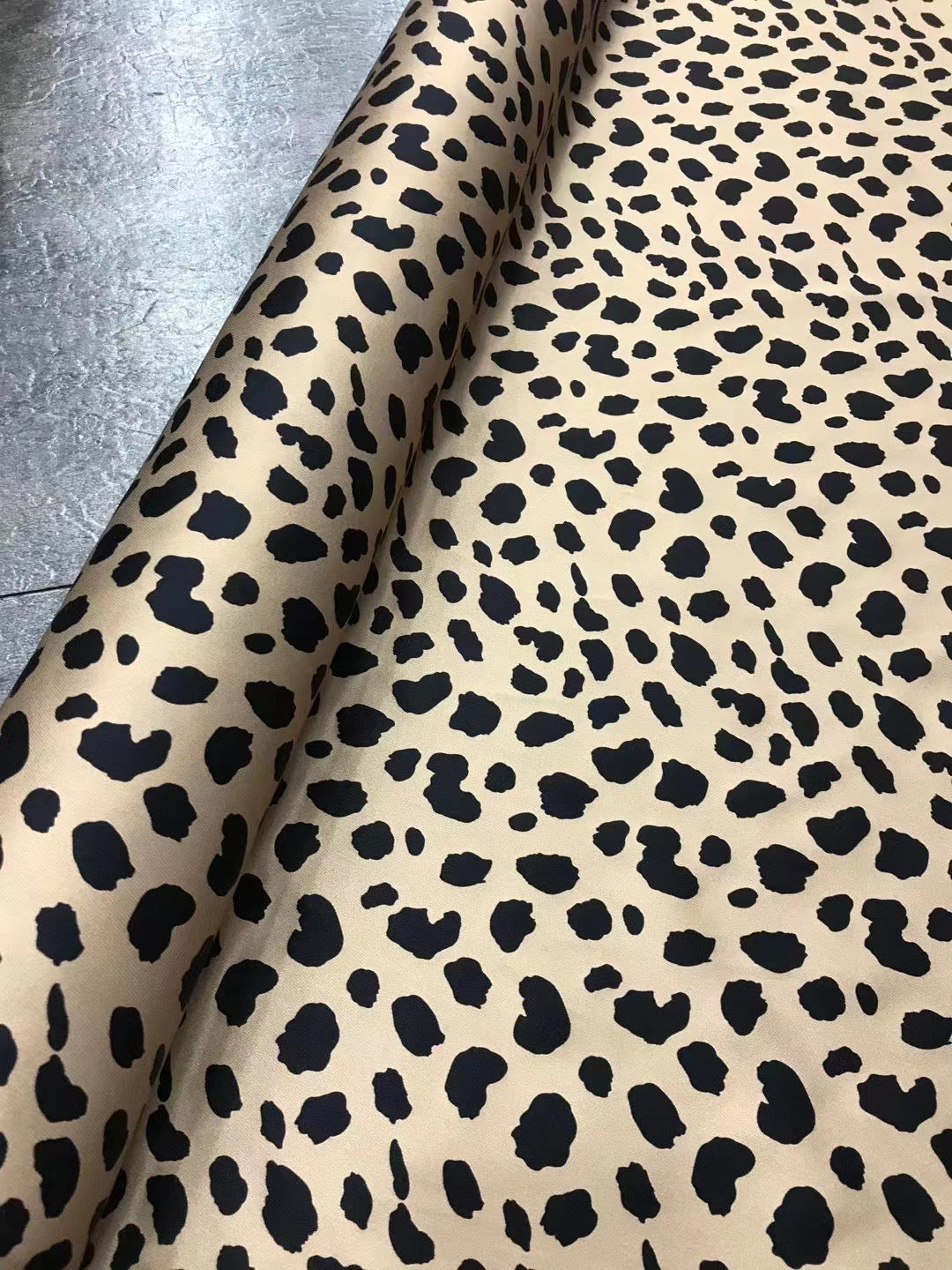 BUBXBW - 21 Momme Classic Leopard Digital Print Stretch Silk Satin Fabric - 140cm wide by the Yard