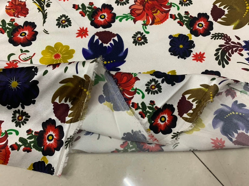 FADUOH - 19 Momme Romantic Floral Pattern Digital Print Stretch Silk Satin Fabric - 108cm wide by the Yard