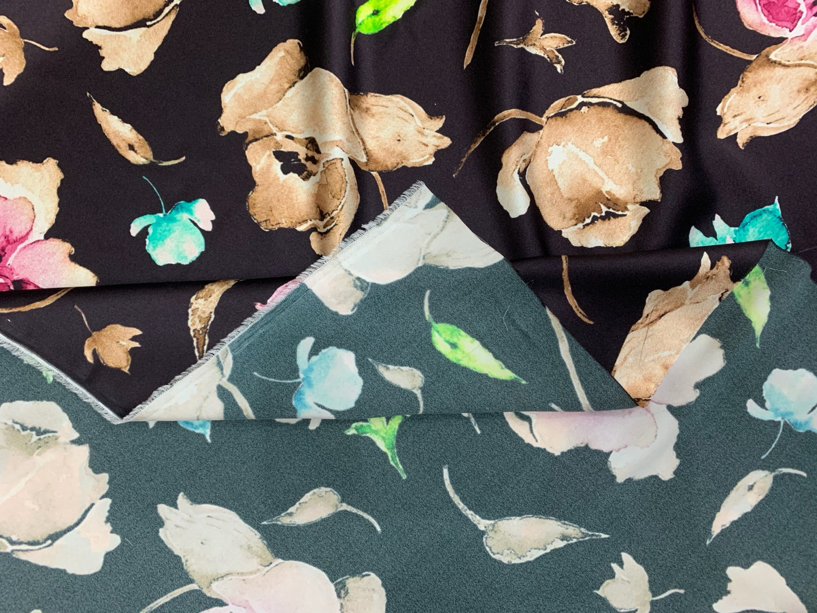 HOUDAI - 19 Momme Postmodern Style Black Background Big Rose Pattern Digital Print Stretch Silk Satin Fabric - 108cm wide by the Yard