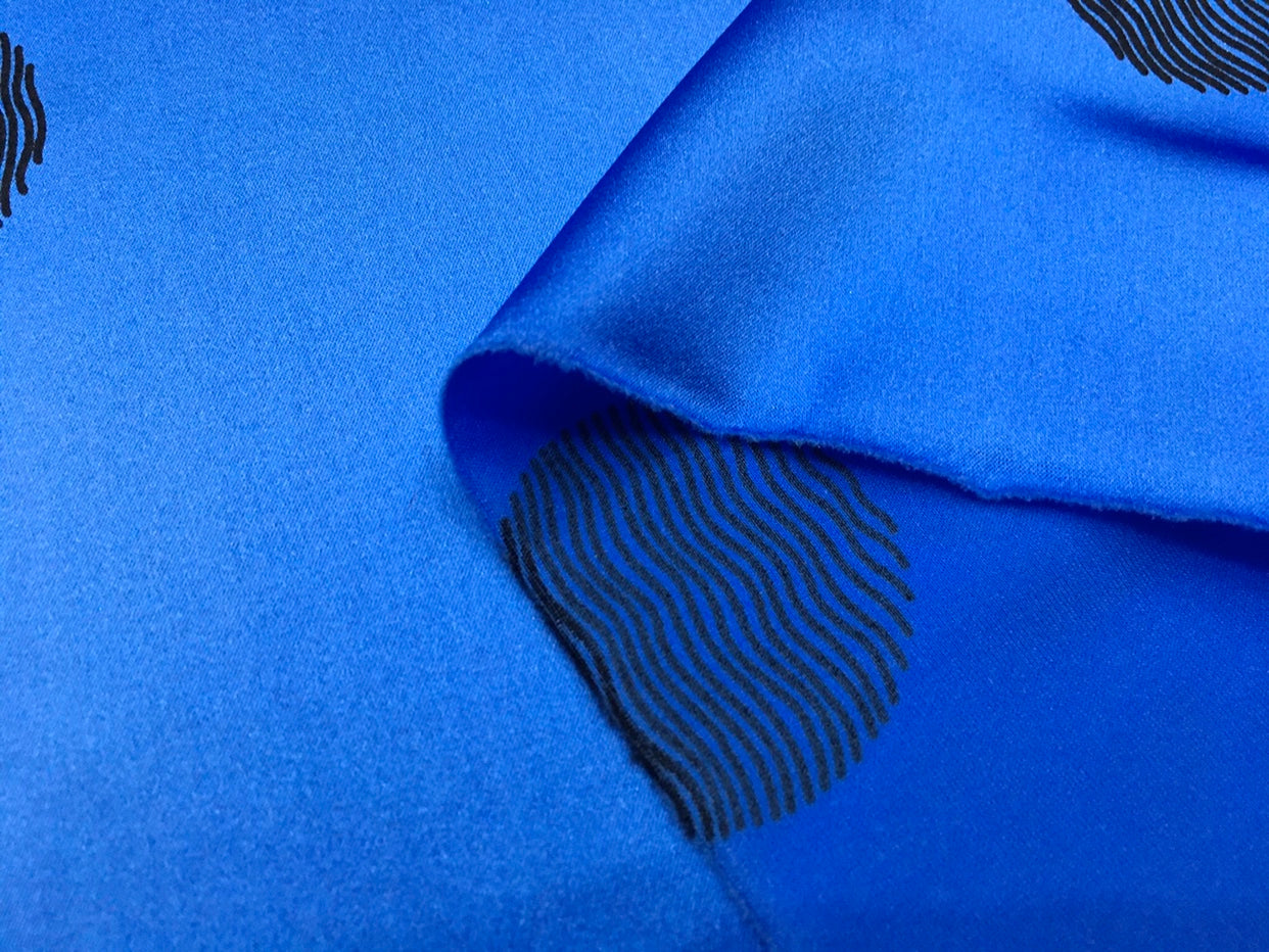 LANDOT - 19 Momme Blue Background with Black Dots Pattern Digital Print Stretch Silk Satin Fabric - 140cm wide by the Yard