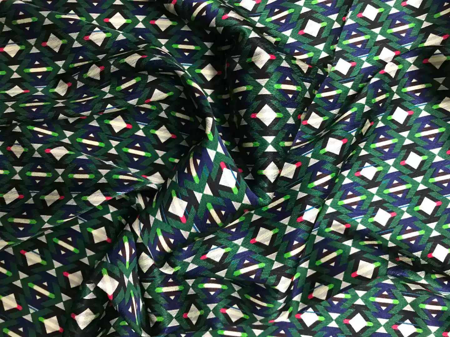 LITYSU - 19 Momme Geometric Square Pattern Digital Print Stretch Silk Satin Fabric - 108cm wide by the Yard