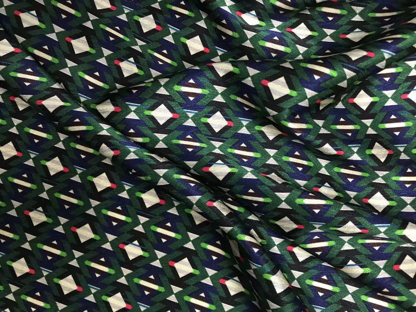 LITYSU - 19 Momme Geometric Square Pattern Digital Print Stretch Silk Satin Fabric - 108cm wide by the Yard