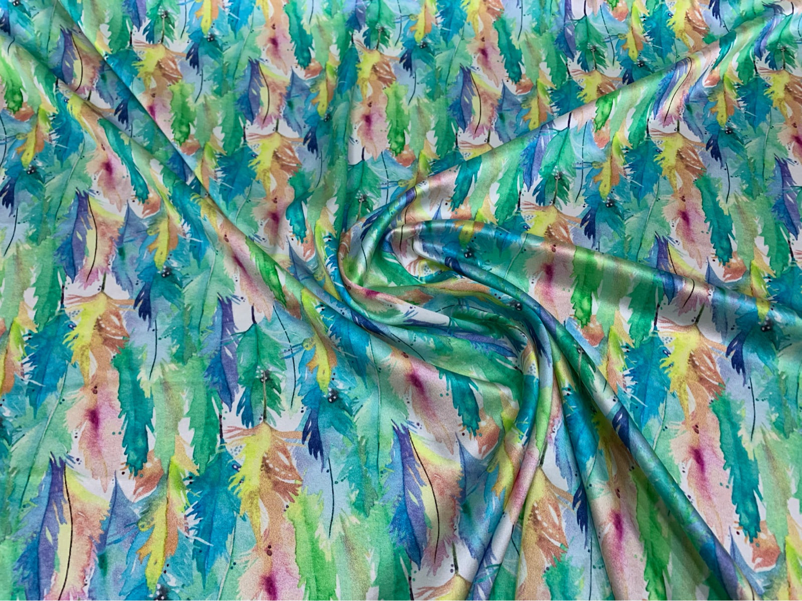 LVYUMA - 19 Momme Green Feather Pattern Digital Print Stretch Silk Satin Fabric - 108cm wide by the Yard