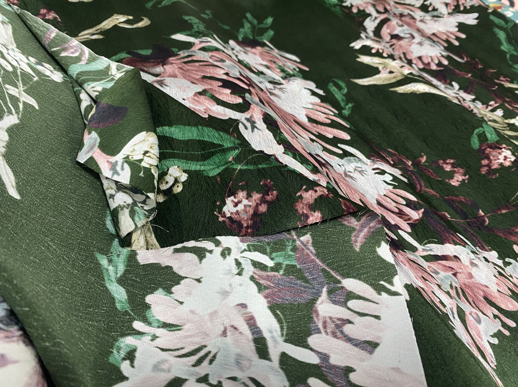 MOULIV - 22 Momme Flower Pattern Digital Print Stretch Silk Satin Fabric - 108cm wide by the Yard