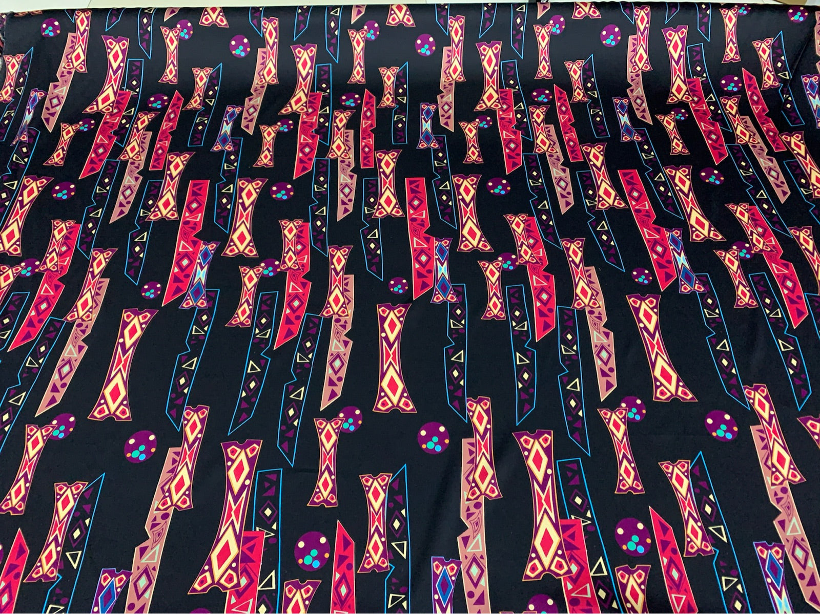 REBENQ - 19 Momme Fashion Japanese Sailfish Pattern Digital Print Stretch Silk Satin Fabric - 140cm wide by the Yard