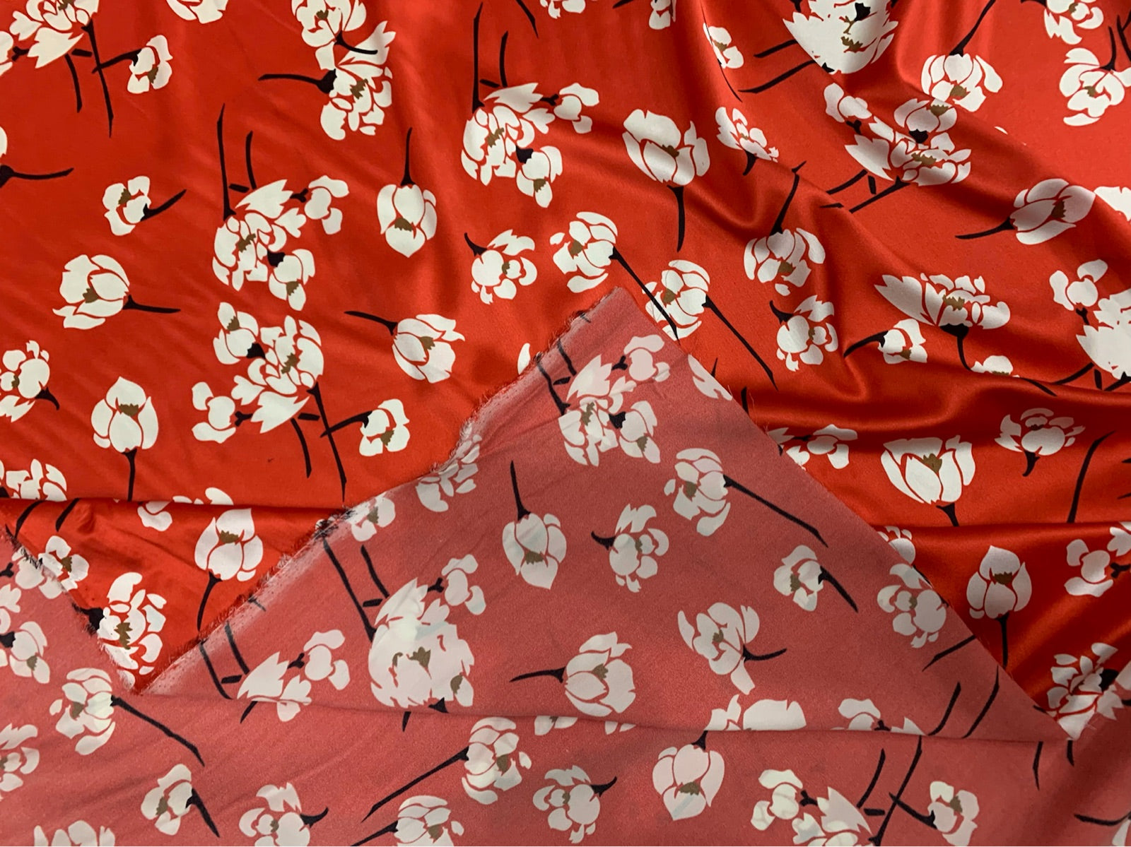 REDLIT - 19 Momme Small Flowers on Red Background Pattern Digital Print Stretch Silk Satin Fabric - 108cm wide by the Yard