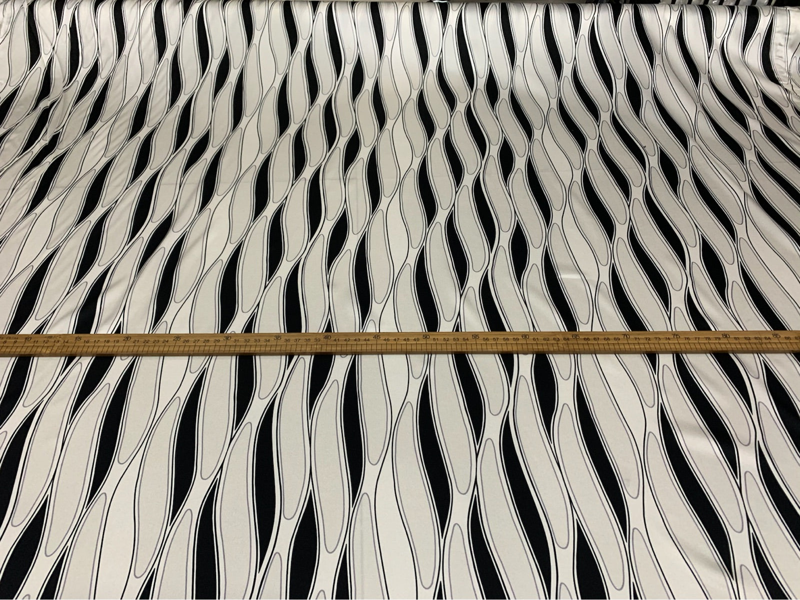 SUIBOW - 19 Momme Water Ripples Pattern Digital Print Stretch Silk Satin Fabric - 140cm wide by the Yard