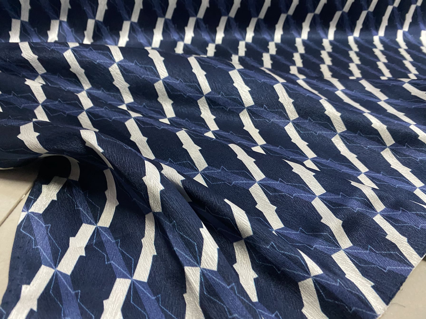 TAOWJI - 22 Momme Stripe Geometry Pattern Digital Print Stretch Silk Satin Fabric - 108cm wide by the Yard