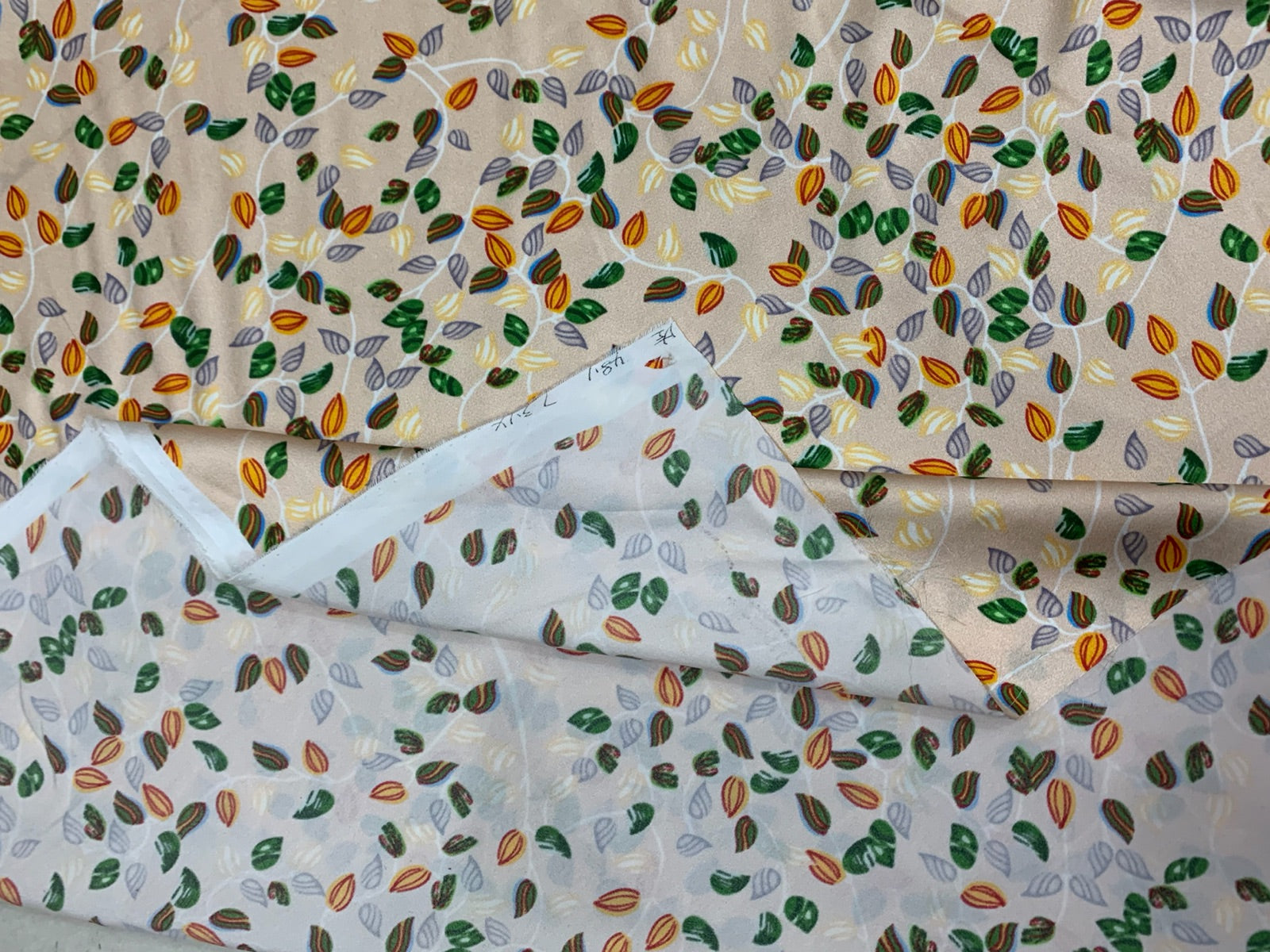 TAOYFA - 19 Momme Pastoral Yellow Background Small Flowers Pattern Digital Print Stretch Silk Satin Fabric - 108cm wide by the Yard