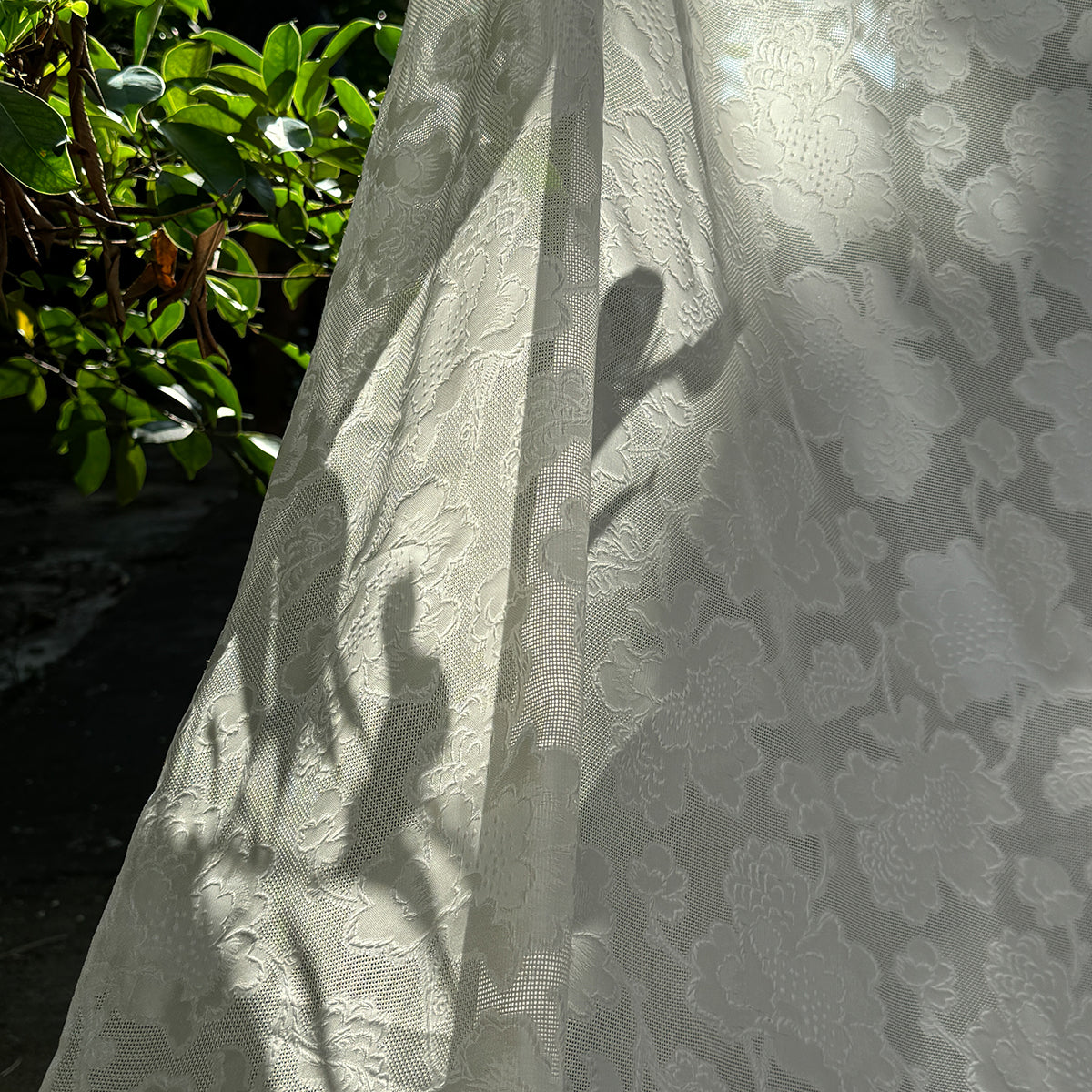 XYSJBWMDB - Leno silk fabric, 25 momme 114cm wide, white peony, 100% mulberry silk