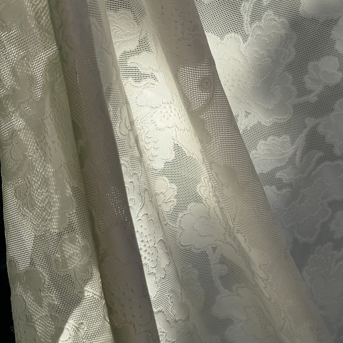 XYSJBWMDB - Leno silk fabric, 25 momme 114cm wide, white peony, 100% mulberry silk