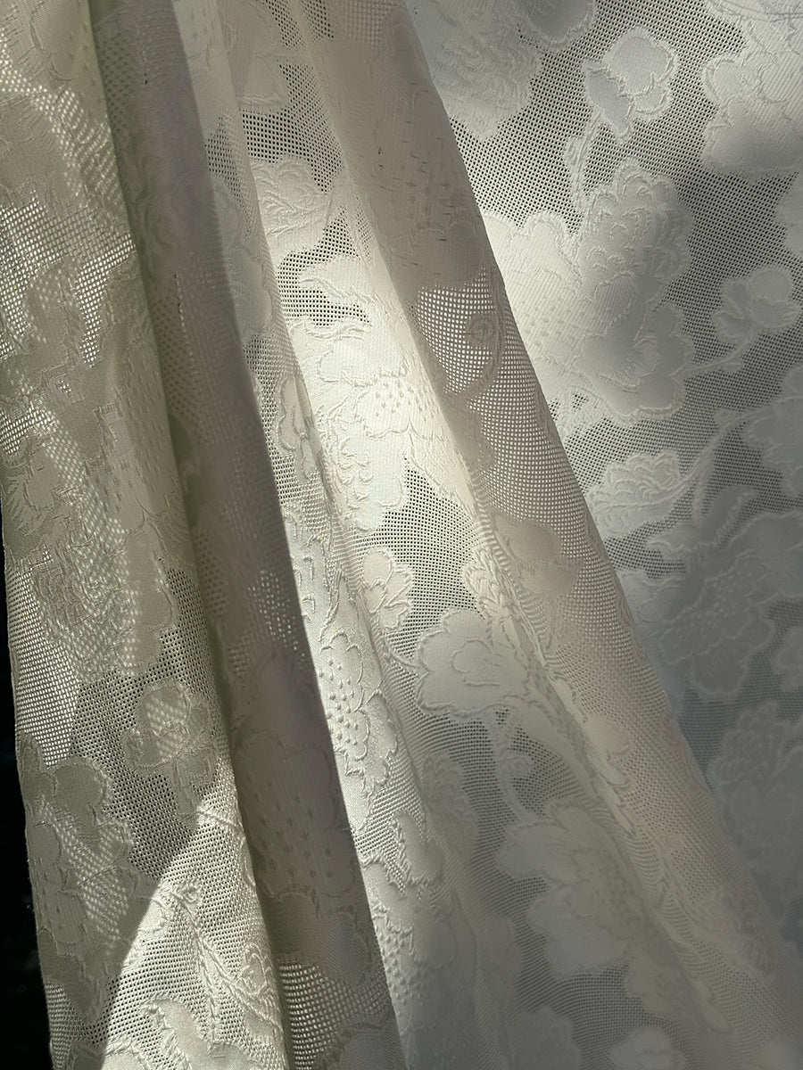 XYSJBWMDB - Leno silk fabric, 25 momme 114cm wide, white peony, 100% mulberry silk