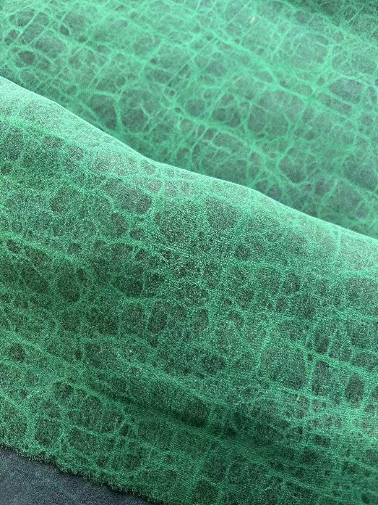 CUILVGUI - Handmade Mud Silk Gambiered Ganton Silk Fabric - 110cm width by the Yard