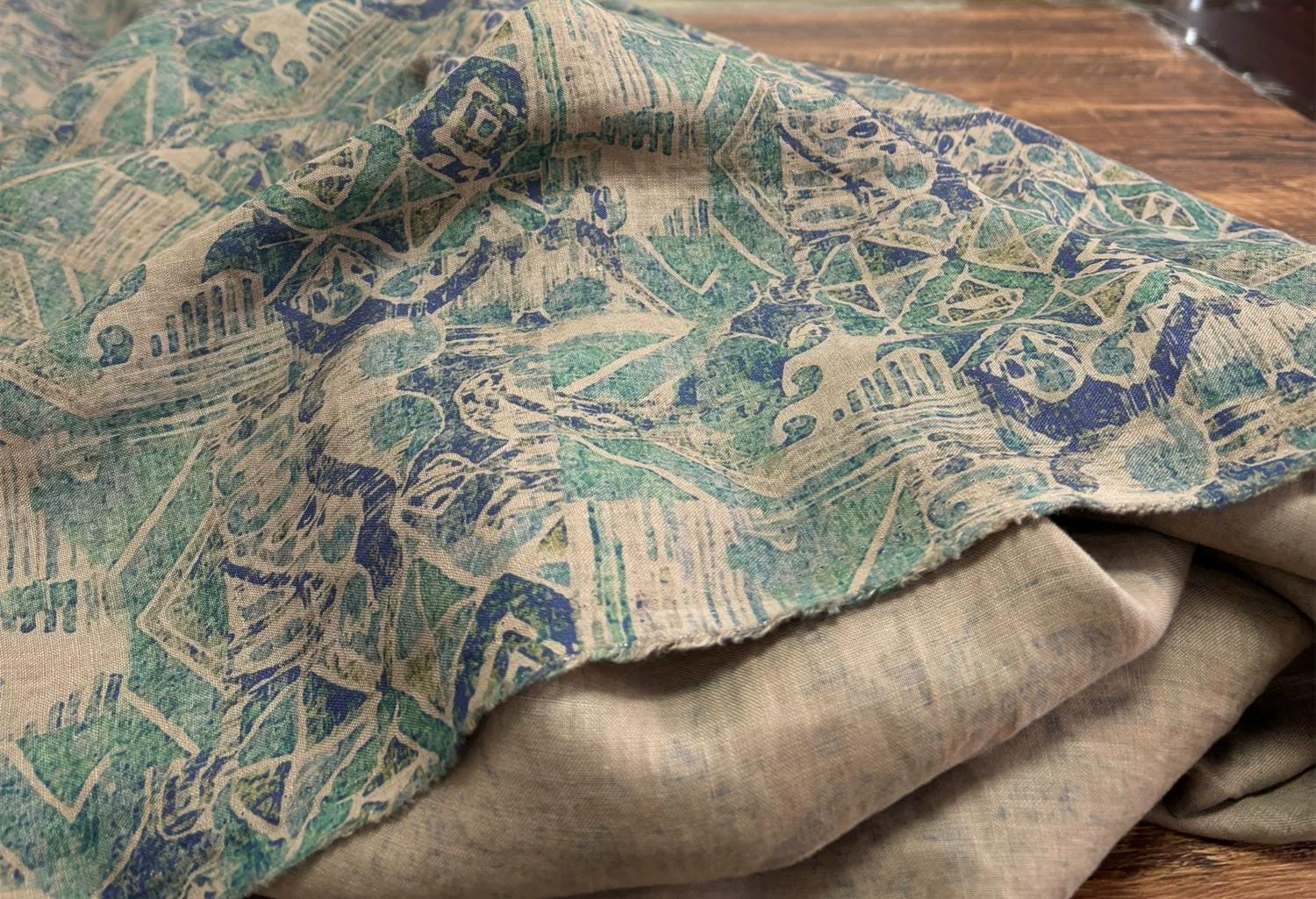 BJQLAN - 100% Linen, Vintage Blue Digital Print, 220 gram 135cm wide by the Yard