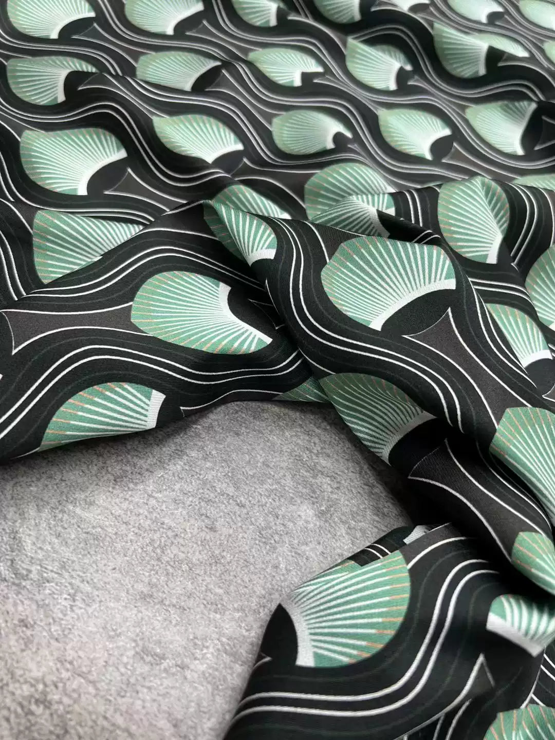 BUBKQL - 21 Momme Peacock Feather Pattern Digital Print Stretch Silk Satin Fabric - 140cm wide by the Yard