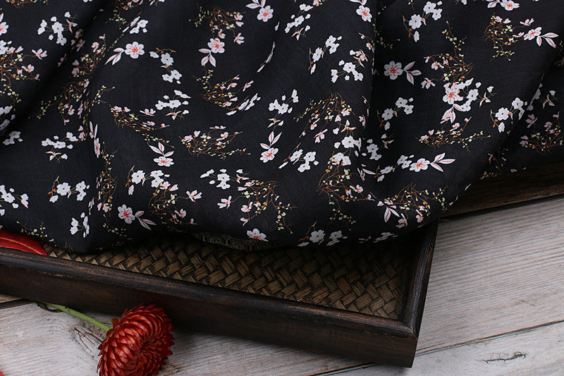 Black Daisy printed 42-count ramie fabric #Color_Black Daisy